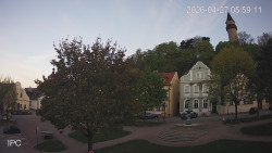 Náměstí, Hrad a Trůba