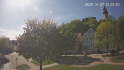 Náměstí, Hrad a Trůba