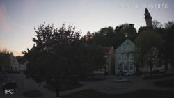 Náměstí, Hrad a Trůba