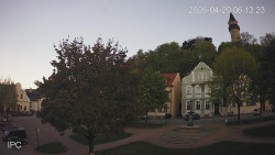 Náměstí, Hrad a Trůba