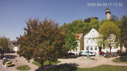 Náměstí, Hrad a Trůba