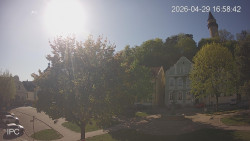 Náměstí, Hrad a Trůba