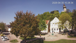 Náměstí, Hrad a Trůba