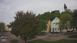 Náměstí, Hrad a Trůba