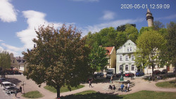 Náměstí, Hrad a Trůba