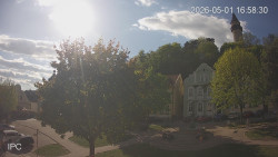 Náměstí, Hrad a Trůba