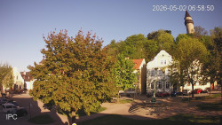 Náměstí, Hrad a Trůba