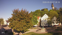 Náměstí, Hrad a Trůba