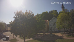 Náměstí, Hrad a Trůba