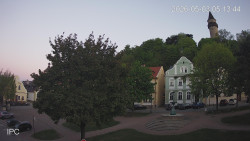 Náměstí, Hrad a Trůba