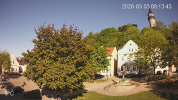 Náměstí, Hrad a Trůba
