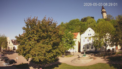 Náměstí, Hrad a Trůba