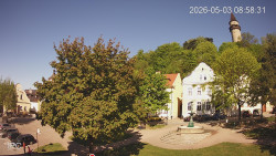 Náměstí, Hrad a Trůba