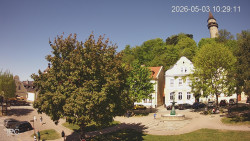 Náměstí, Hrad a Trůba
