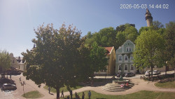Náměstí, Hrad a Trůba
