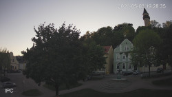 Náměstí, Hrad a Trůba