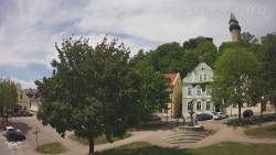 Náměstí, Hrad a Trůba