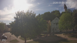 Náměstí, Hrad a Trůba
