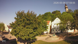 Náměstí, Hrad a Trůba