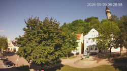 Náměstí, Hrad a Trůba