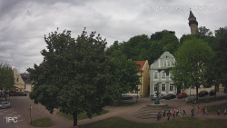 Náměstí, Hrad a Trůba