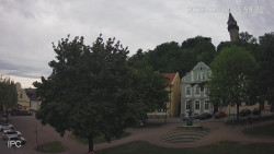 Náměstí, Hrad a Trůba