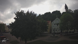 Náměstí, Hrad a Trůba