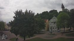 Náměstí, Hrad a Trůba