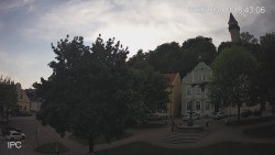 Náměstí, Hrad a Trůba