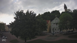 Náměstí, Hrad a Trůba