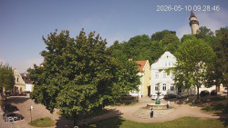 Náměstí, Hrad a Trůba