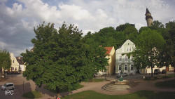Náměstí, Hrad a Trůba