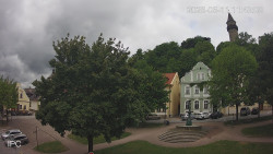 Náměstí, Hrad a Trůba