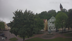 Náměstí, Hrad a Trůba
