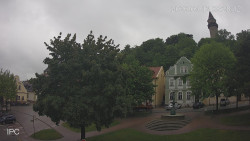 Náměstí, Hrad a Trůba