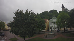 Náměstí, Hrad a Trůba