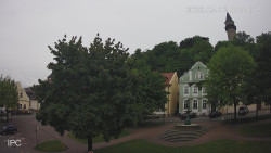 Náměstí, Hrad a Trůba