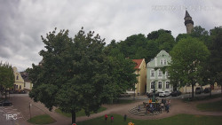 Náměstí, Hrad a Trůba