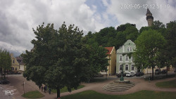 Náměstí, Hrad a Trůba