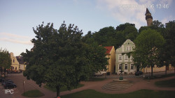 Náměstí, Hrad a Trůba