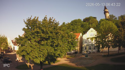 Náměstí, Hrad a Trůba