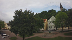 Náměstí, Hrad a Trůba