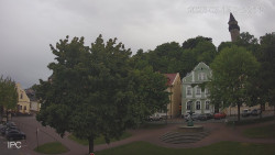 Náměstí, Hrad a Trůba