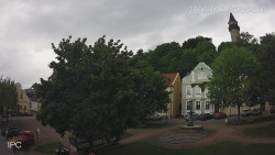 Náměstí, Hrad a Trůba