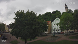 Náměstí, Hrad a Trůba