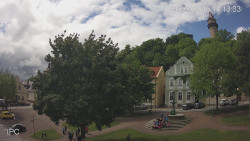 Náměstí, Hrad a Trůba