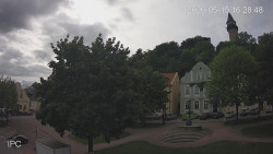 Náměstí, Hrad a Trůba