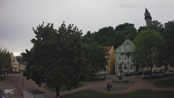 Náměstí, Hrad a Trůba
