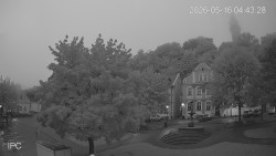 Náměstí, Hrad a Trůba