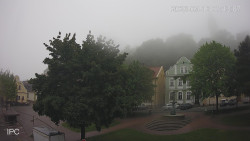 Náměstí, Hrad a Trůba